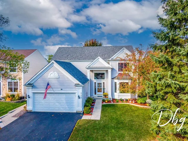 $450,000 | 252 Carters Grove Court, Grayslake, IL 60030