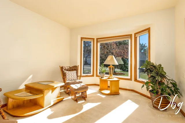 $450,000 | 252 Carters Grove Court, Grayslake, IL 60030