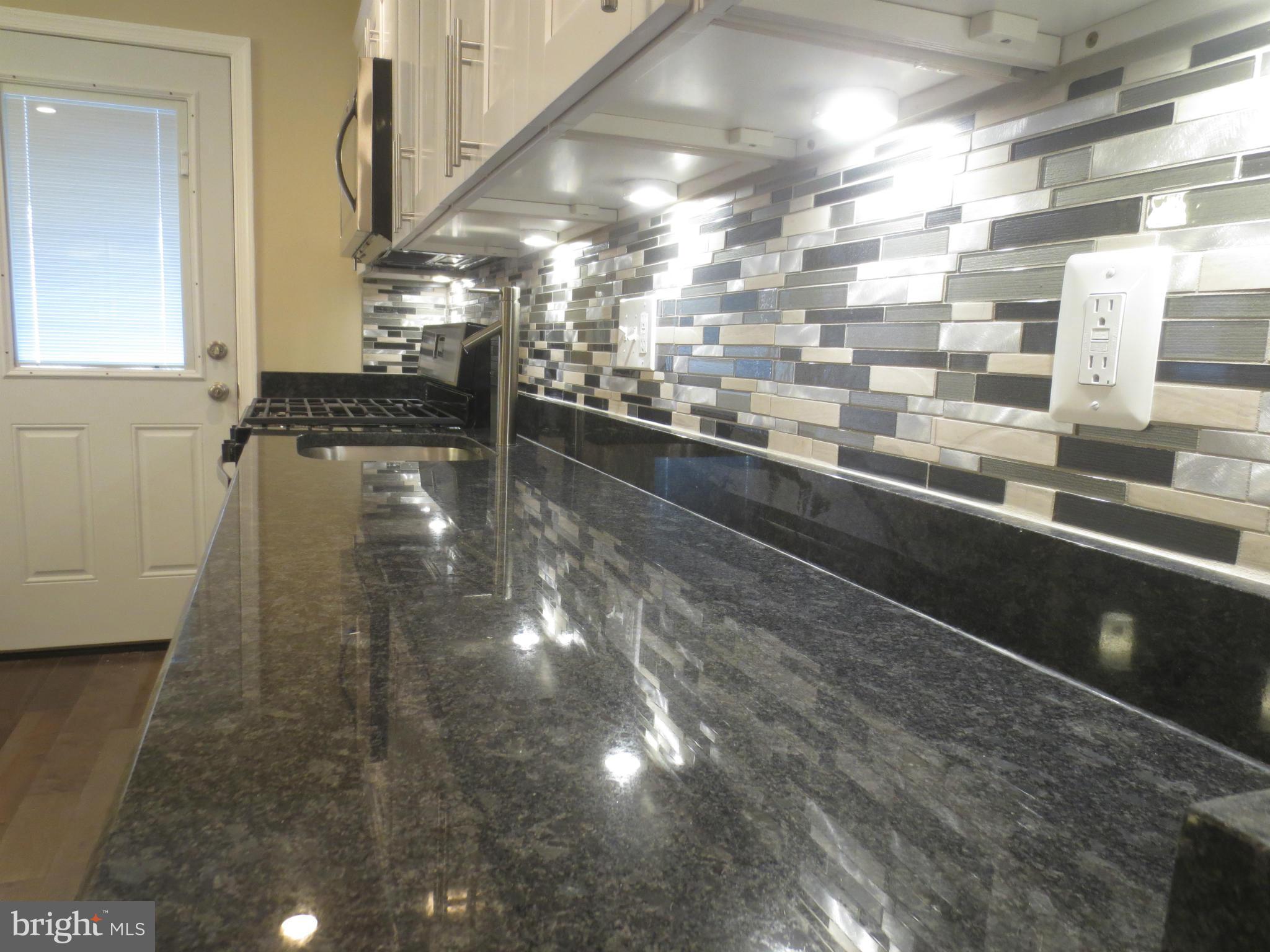 1724 Hartsdale Road Baltimore, MD 21239 - Photo 4 of 30 Amazing Granite Countertops