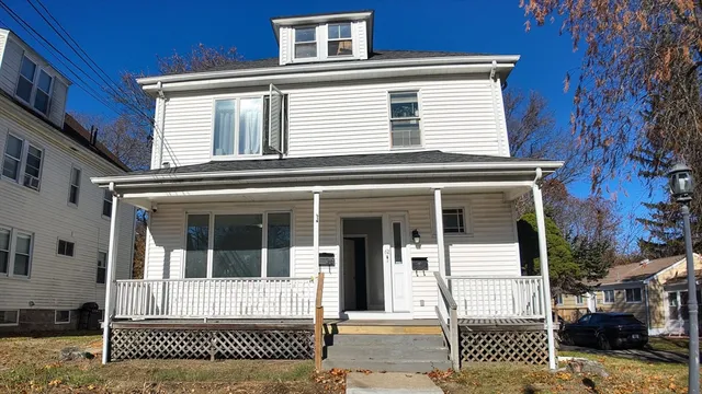 $2,600 | 61 Thomas Street, Unit 1, Dedham, MA 02026