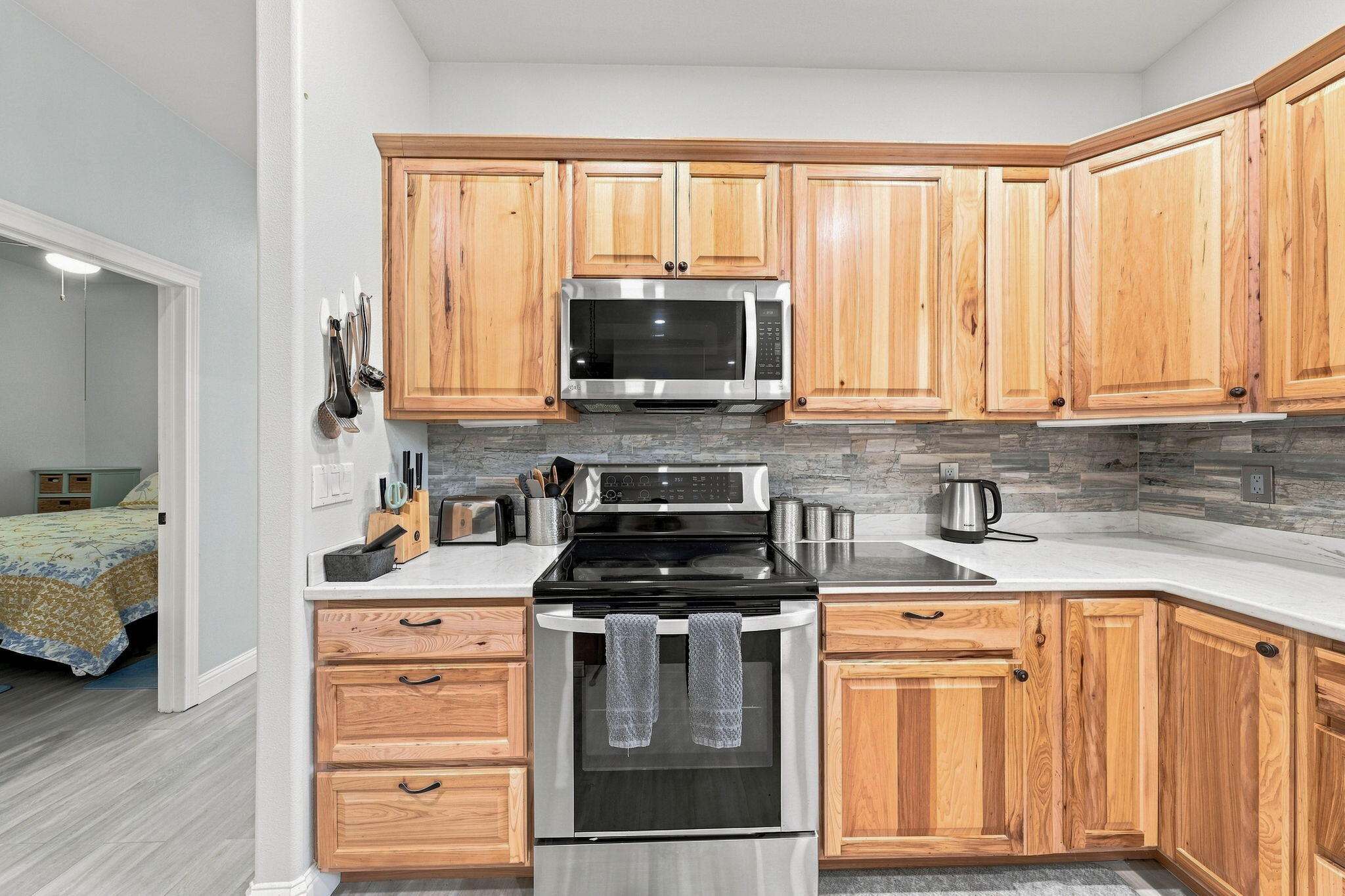 11970 Quartz Hill Road Redding, CA 96003 - Photo 31 of 72 32-web-or-mls-IMG-32