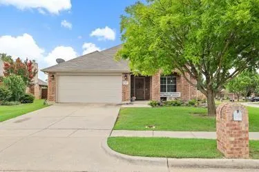 $352,000 | 202 Lawson Farms Drive, Midlothian, TX 76065