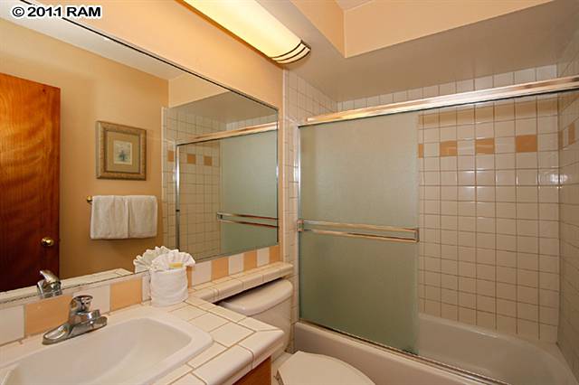4095 Lower Honoapiilani Road, Unit 106 Lahaina, HI 96761 - Photo 15 of 18 Gallery Image 15