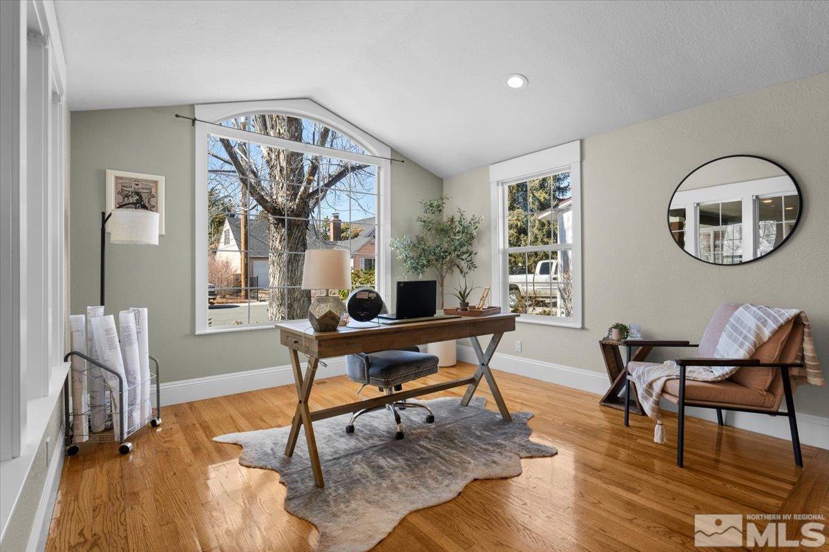 108 Whitaker Way Reno, NV 89503 - Photo 5 of 38 Photo 5