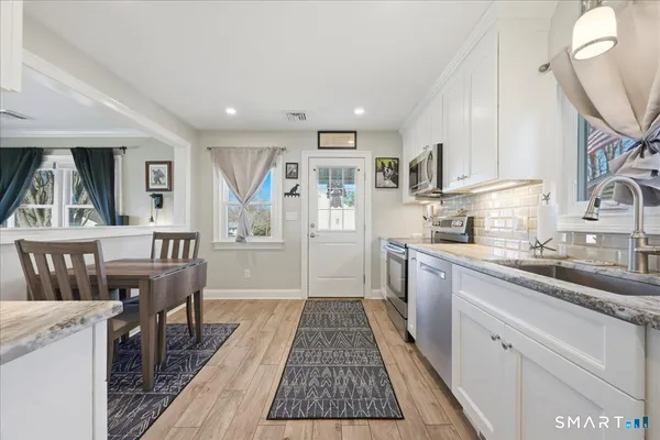 $399,000 | 3 Cedar Street, Waterford, CT 06385