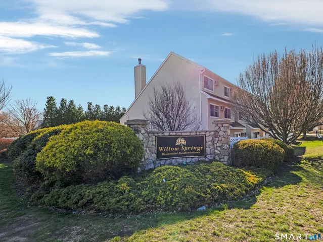$2,500 | 31 Willow Springs, Unit 31, New Milford, CT 06776