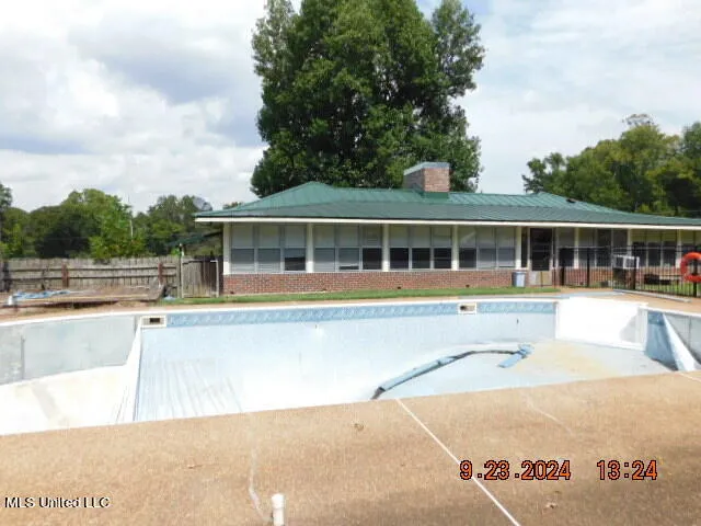 $330,000 | 4971 Church Road, Nesbit, MS 38651
