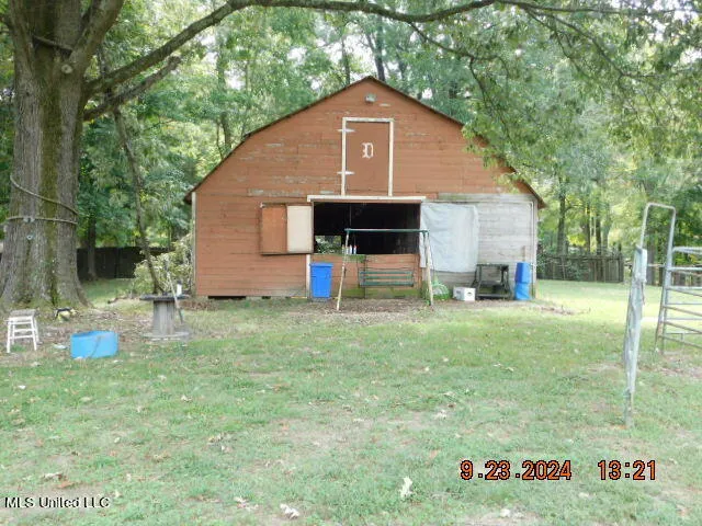 $330,000 | 4971 Church Road, Nesbit, MS 38651