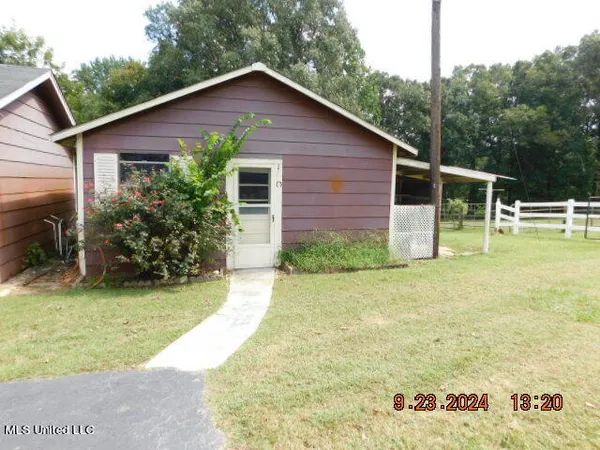 $330,000 | 4971 Church Road, Nesbit, MS 38651
