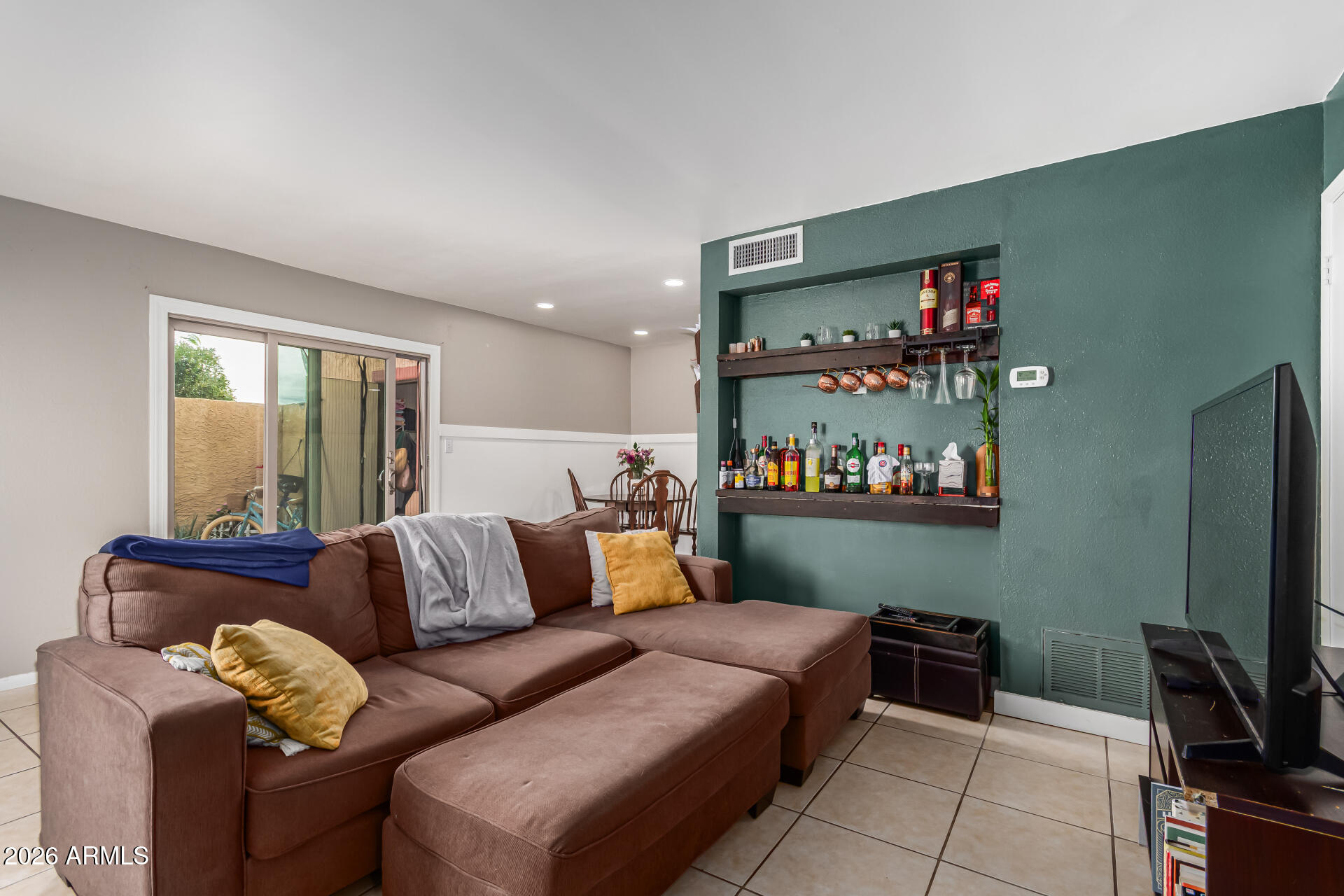 948 South Alma School Road, Unit 128 Mesa, AZ 85210 - Photo 2 of 18 06 Alma School