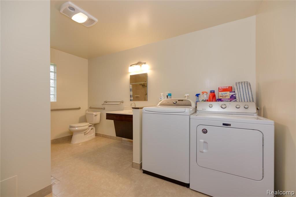 1732 North Kilburn Road Rochester Hills, MI 48306 - Photo 38 of 45