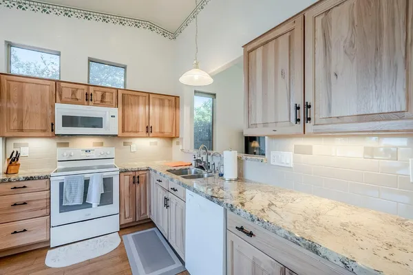 $2,495 | 4269 East Cassia Lane, Gilbert, AZ 85298