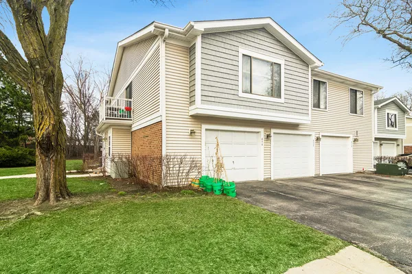 $2,500 | 452 Kennedy Place, Unit 452, Vernon Hills, IL 60061