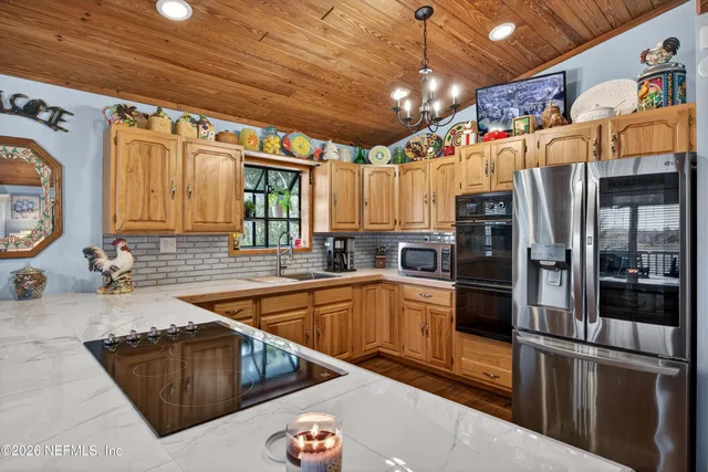 $629,900 | 126 Palmetto Trail, Interlachen, FL 32148