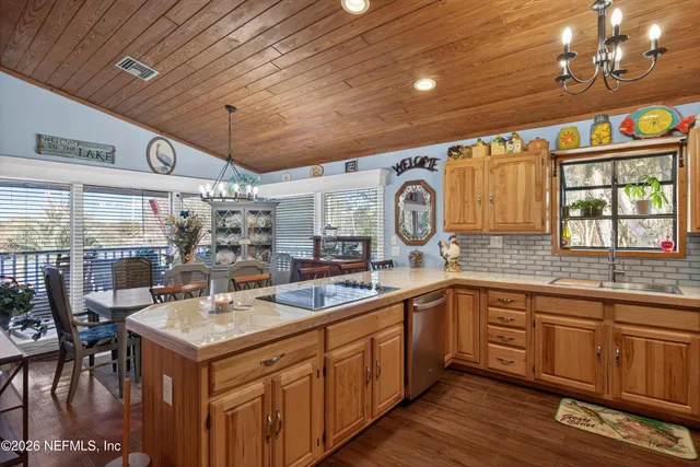 $629,900 | 126 Palmetto Trail, Interlachen, FL 32148