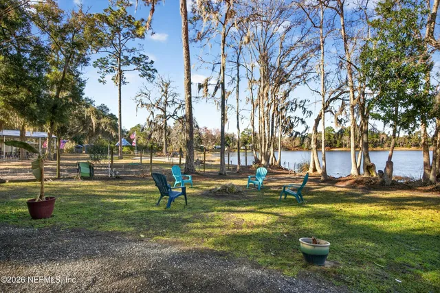 $629,900 | 126 Palmetto Trail, Interlachen, FL 32148