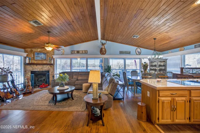 $629,900 | 126 Palmetto Trail, Interlachen, FL 32148