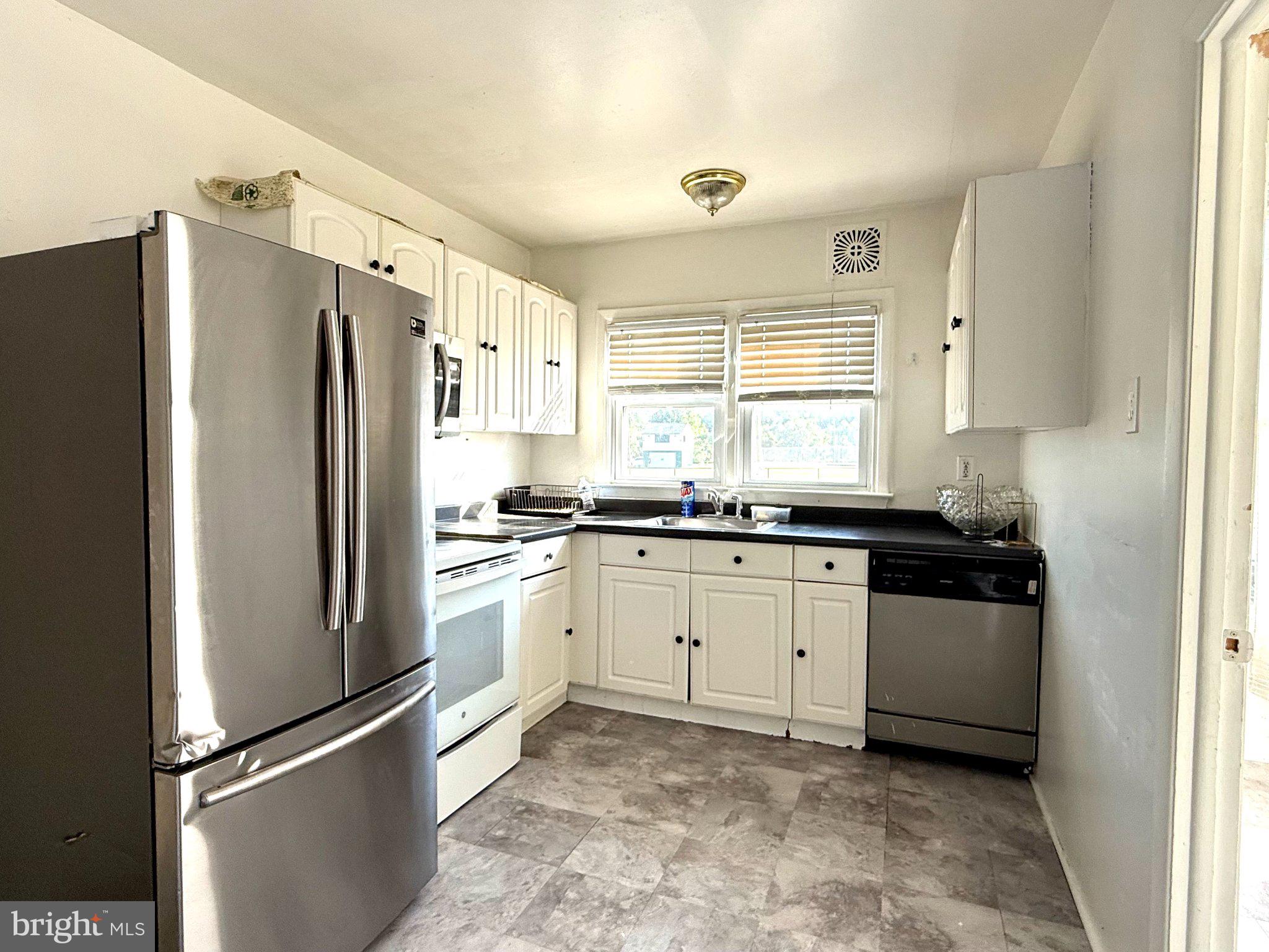 1413 Southampton Road Philadelphia, PA 19116 - Photo 8 of 24 Gallery Image 8