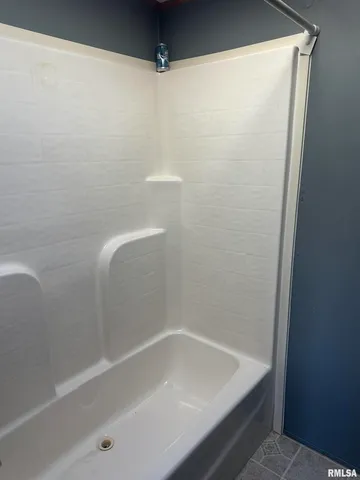 $189,900 | 165 Nile Lane, Creal Springs, IL 62922