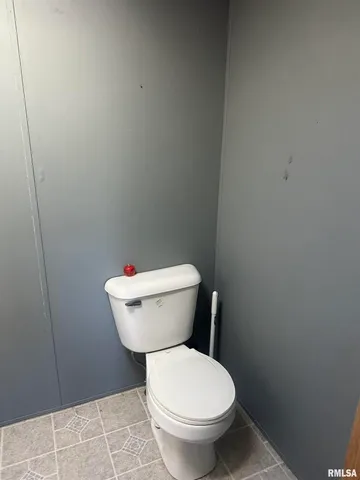 $189,900 | 165 Nile Lane, Creal Springs, IL 62922