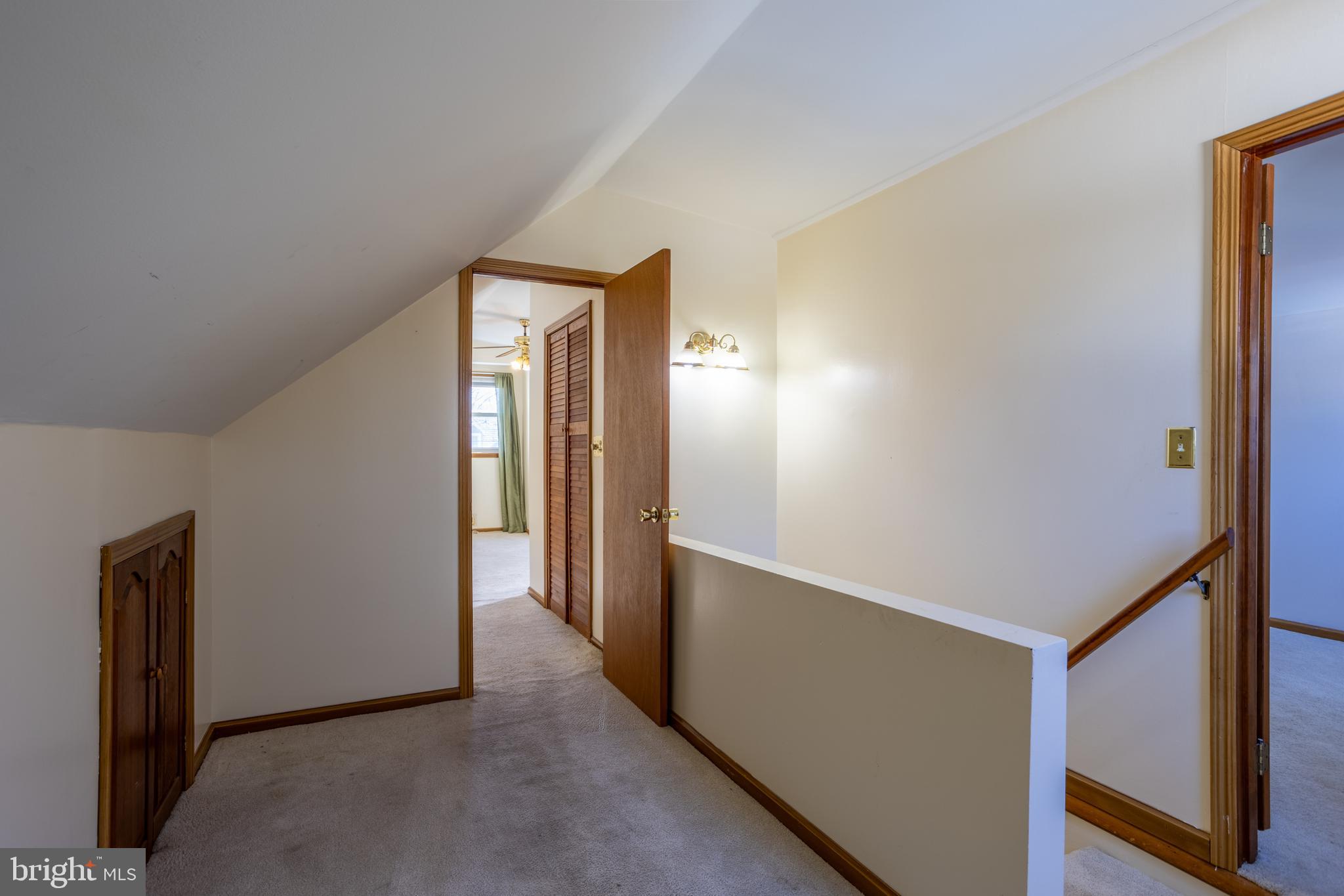 8300 Dalesford Road Baltimore, MD 21234 - Photo 32 of 32 Upper level office