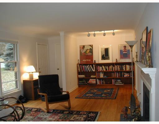 614 Sunset Road Ann Arbor, MI 48103 - Photo 3 of 10 Photo 3