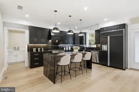 $2,850,000 | 5047 MacArthur Boulevard Northwest, Washington, DC 20016