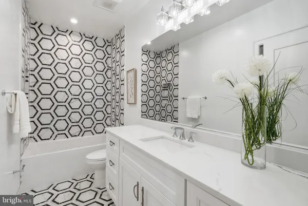 $2,850,000 | 5047 MacArthur Boulevard Northwest, Washington, DC 20016
