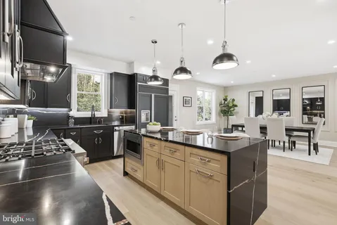$2,850,000 | 5047 MacArthur Boulevard Northwest, Washington, DC 20016