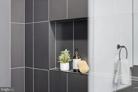 $2,850,000 | 5047 MacArthur Boulevard Northwest, Washington, DC 20016