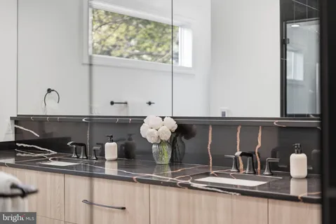 $2,850,000 | 5047 MacArthur Boulevard Northwest, Washington, DC 20016