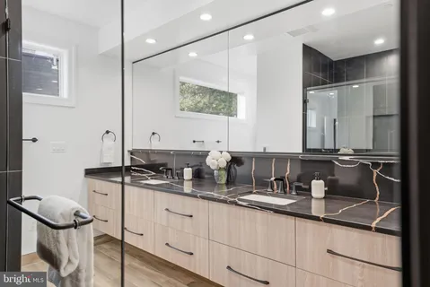 $2,850,000 | 5047 MacArthur Boulevard Northwest, Washington, DC 20016