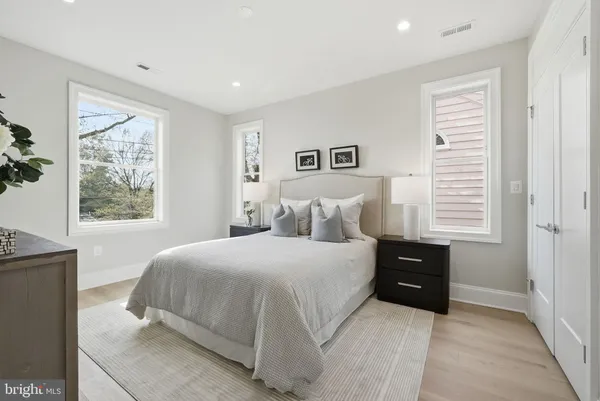 $2,850,000 | 5047 MacArthur Boulevard Northwest, Washington, DC 20016