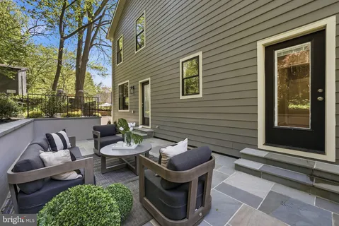 $2,850,000 | 5047 MacArthur Boulevard Northwest, Washington, DC 20016