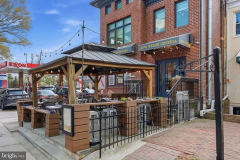 $2,850,000 | 5047 MacArthur Boulevard Northwest, Washington, DC 20016