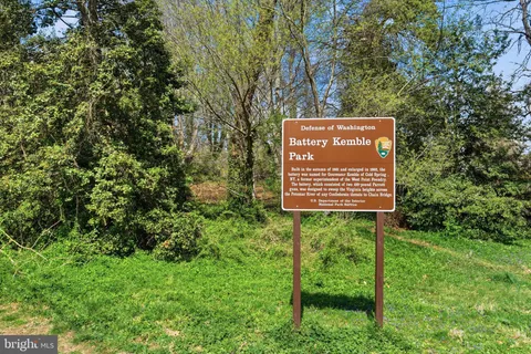 $2,850,000 | 5047 MacArthur Boulevard Northwest, Washington, DC 20016