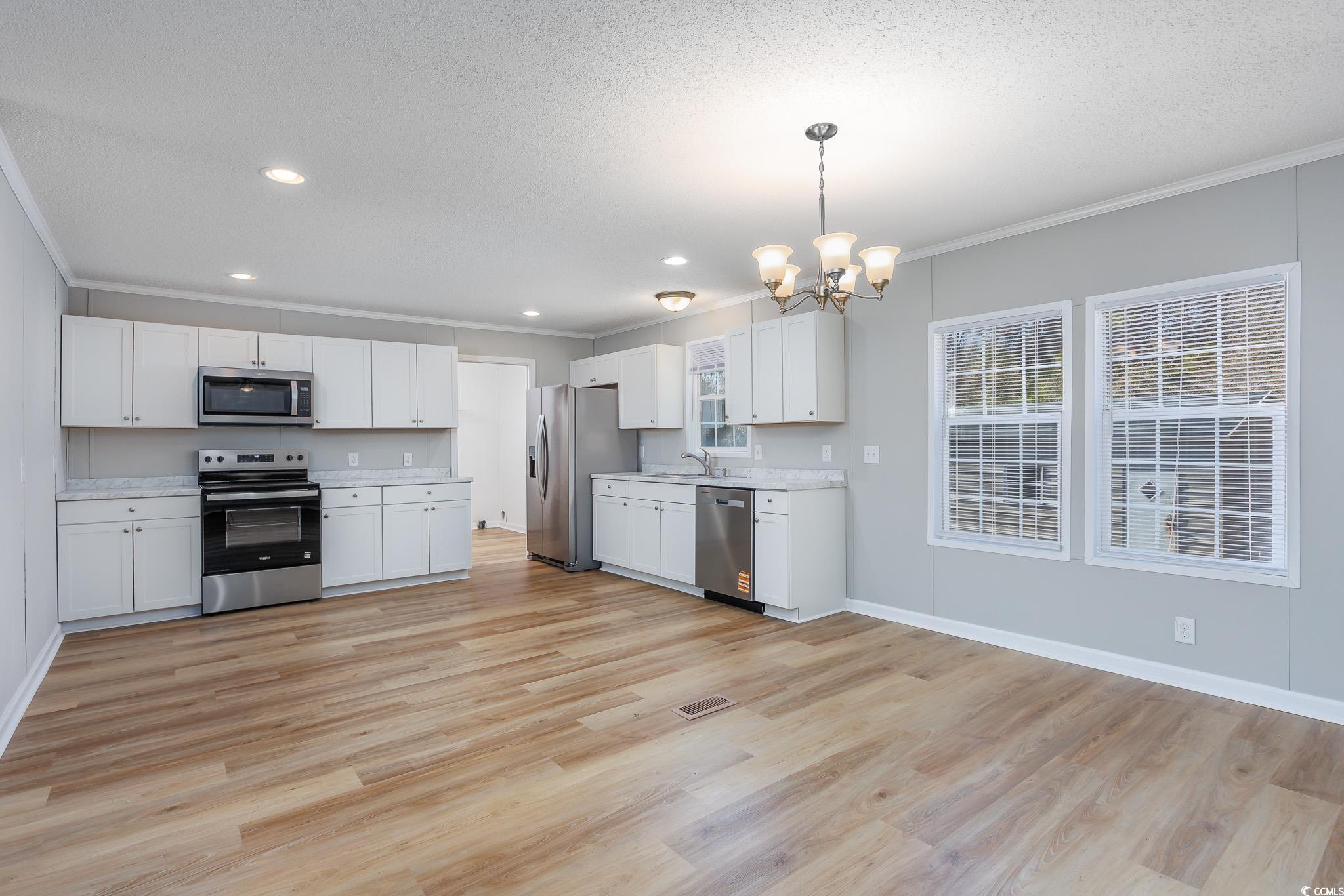 1410 Lloyd Court Loris, SC 29569 - Photo 13 of 40