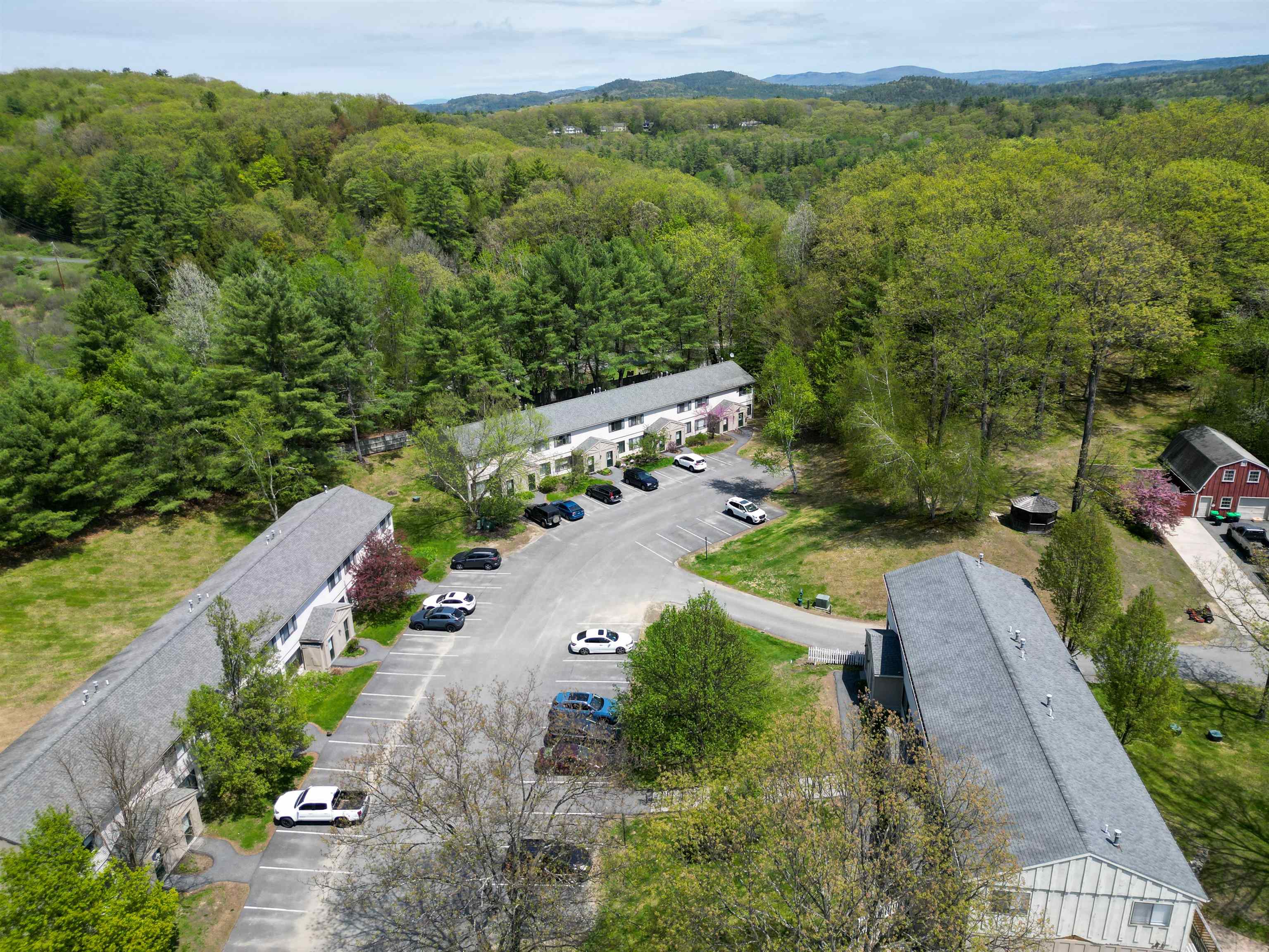 133 Colonial Drive, Unit 403 Hartford, VT 05001 - Photo 17 of 19