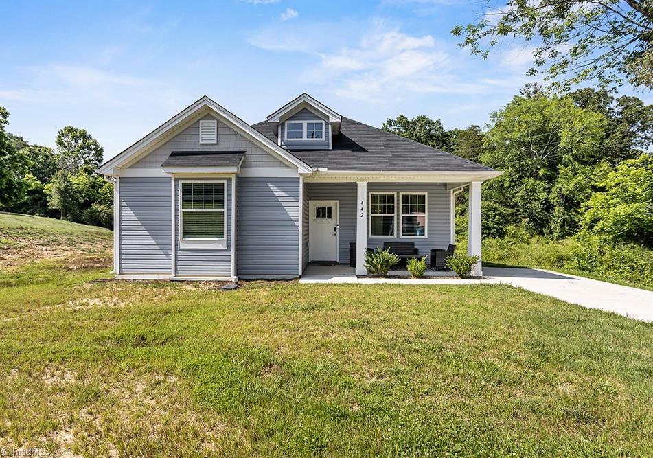 442 Weatherly Street Ramseur, NC 27316 - Photo 1 of 28