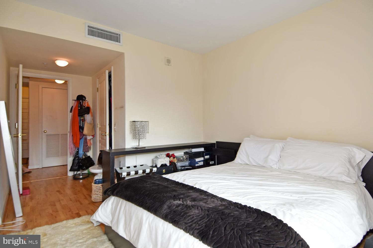 616 E Street Northwest, Unit 902 Washington, DC 20004 - Photo 10 of 20