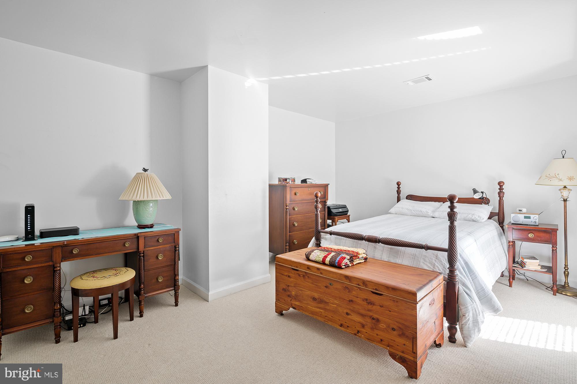 5712 Roland Avenue, Unit TB Baltimore, MD 21210 - Photo 16 of 29 Bedroom!
