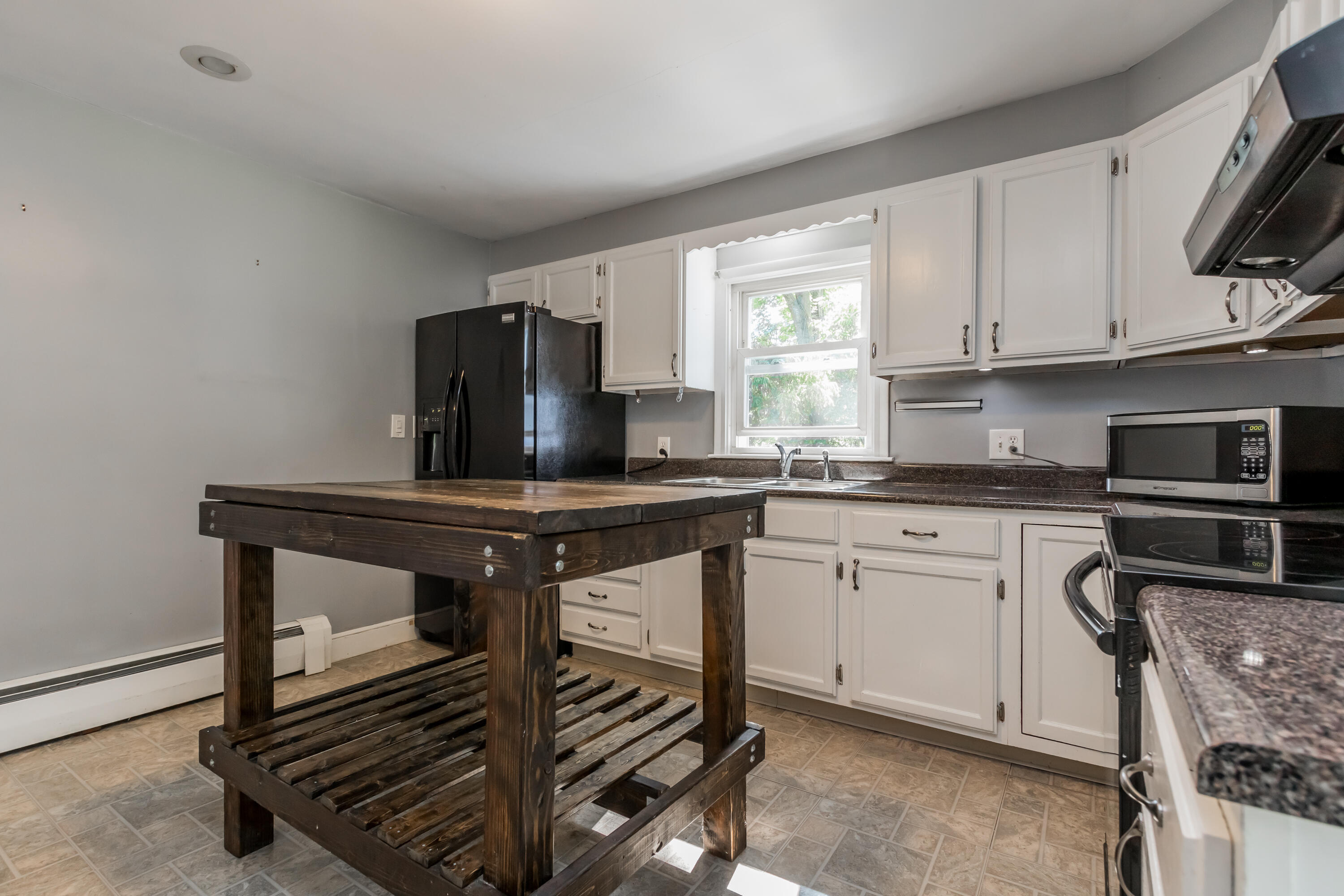 256 Pool Street Biddeford, ME 04005 - Photo 6 of 50 6