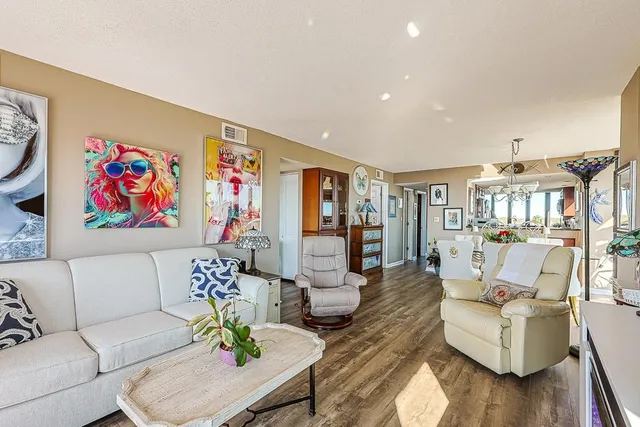 $525,000 | 311 69th Avenue North, Unit 901, Myrtle Beach, SC 29572