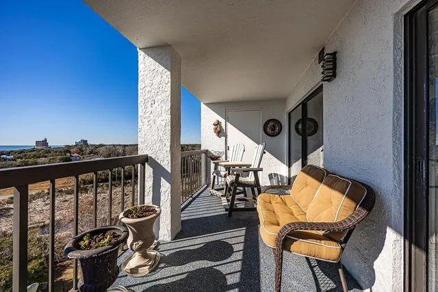 $525,000 | 311 69th Avenue North, Unit 901, Myrtle Beach, SC 29572