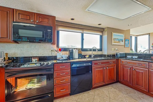 $525,000 | 311 69th Avenue North, Unit 901, Myrtle Beach, SC 29572