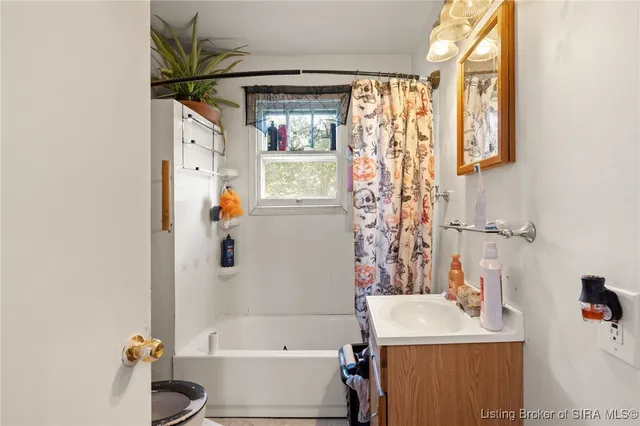 $149,900 | 1120 South Virginia Avenue, Clarksville, IN 47129