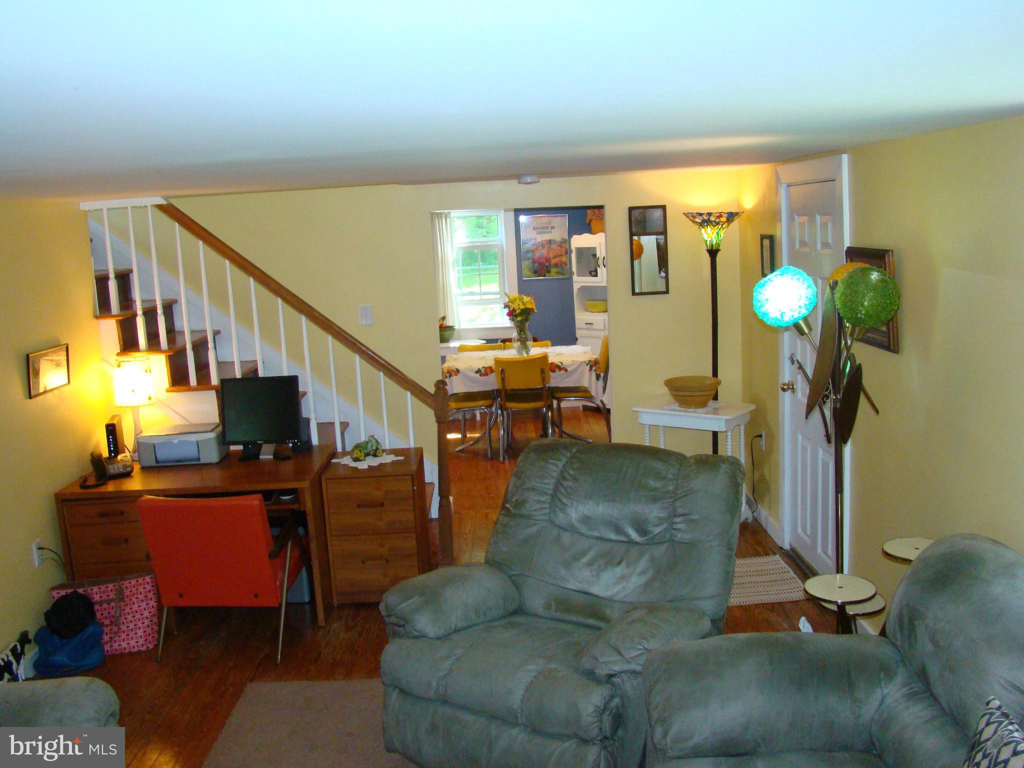 637 Pine Grove Road Bluemont, VA 20135 - Photo 12 of 29 Living Room