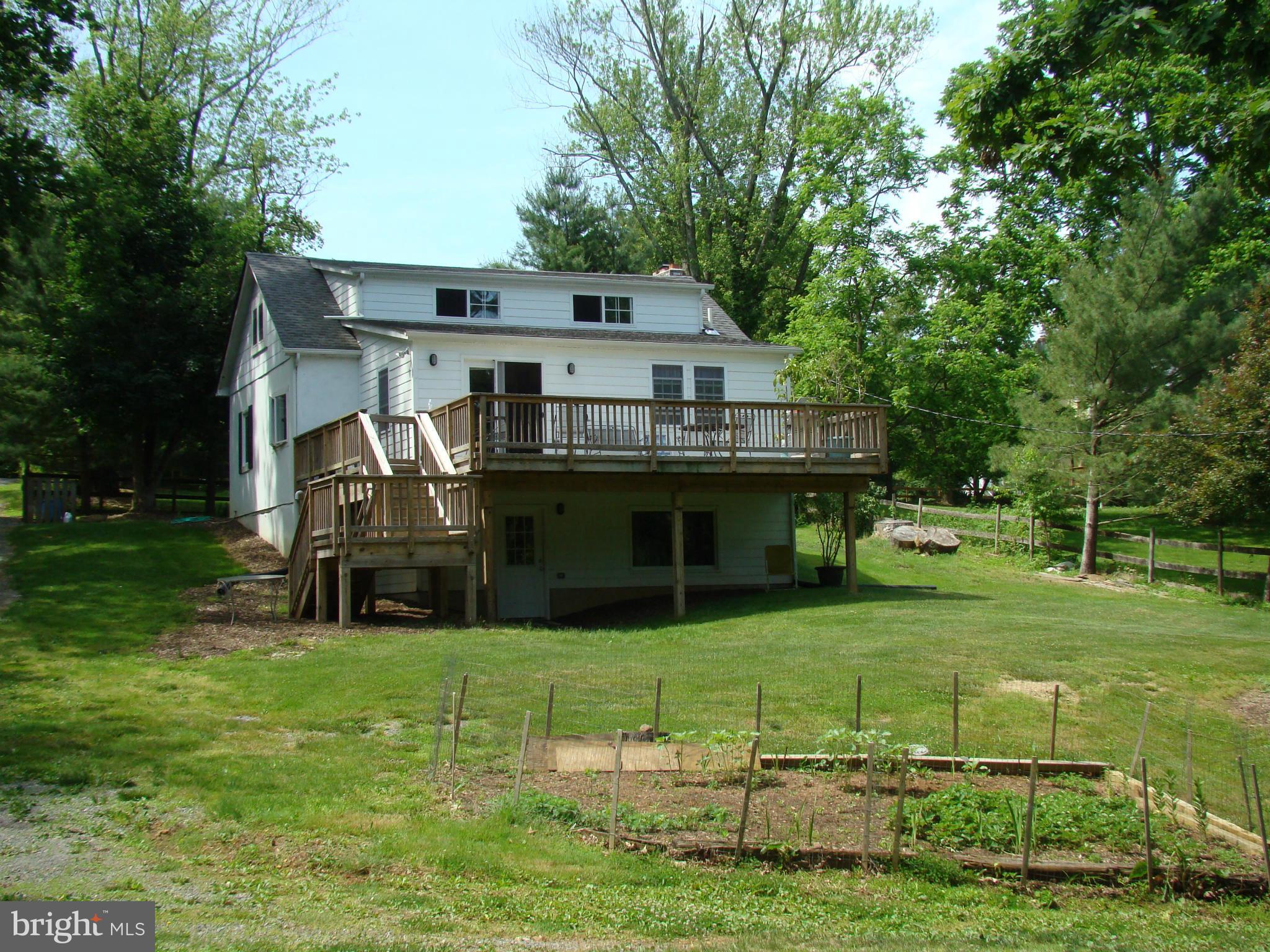 637 Pine Grove Road Bluemont, VA 20135 - Photo 25 of 29 Exterior (Rear)