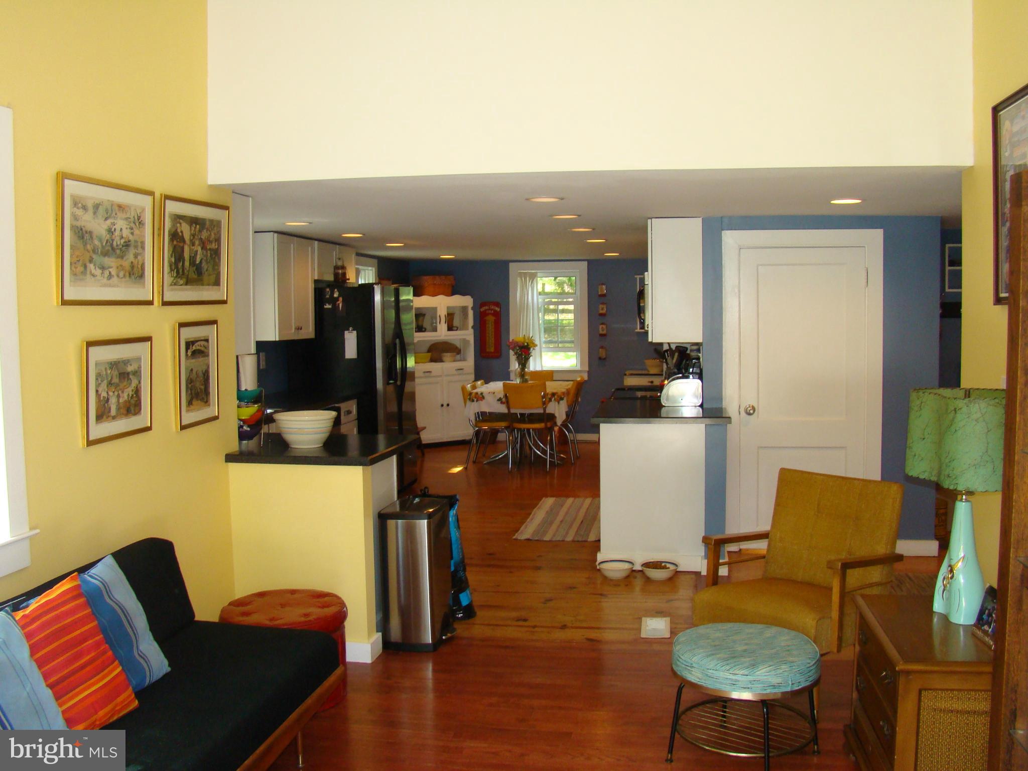 637 Pine Grove Road Bluemont, VA 20135 - Photo 9 of 29 Family Room