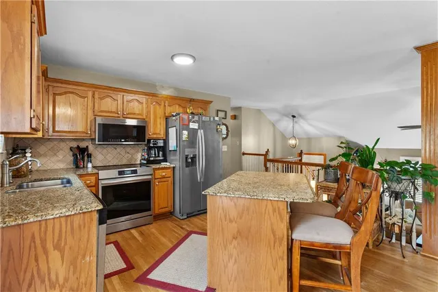 $335,000 | 1220 Dakota Star Court, Grain Valley, MO 64029